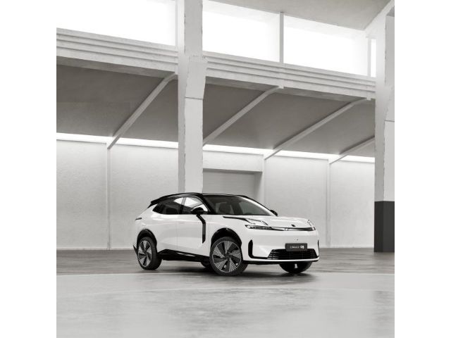 Lynk & Co 08
