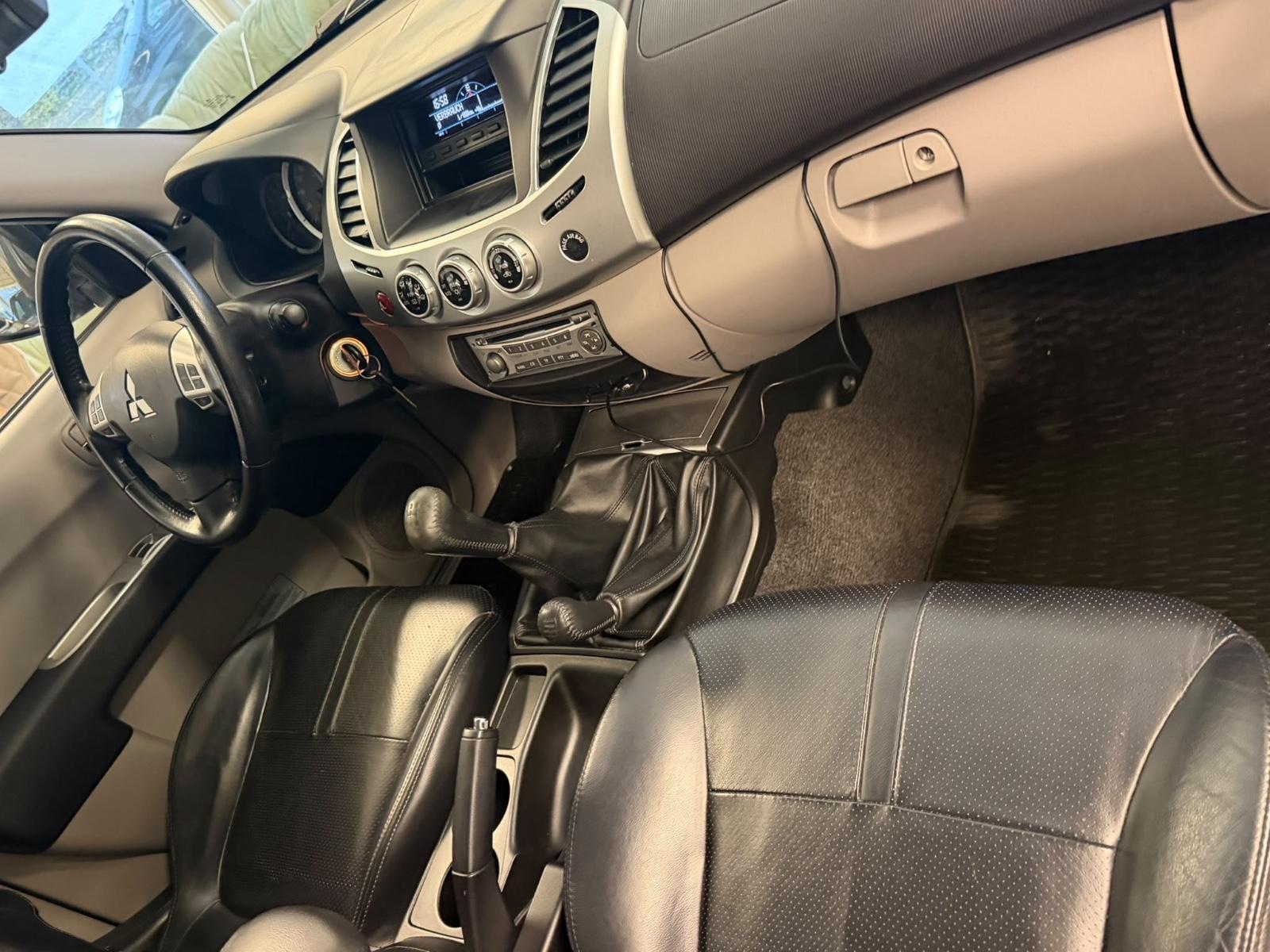 Mitsubishi L200 2.5 DI-D Edition 20 Double Cab | 178 ch | BVM | Cuir | GPS | Hard-top | Attelage | Xénon