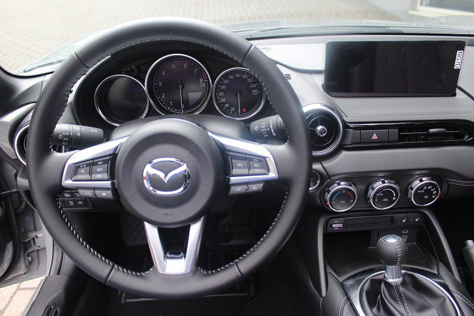 Fahrzeugabbildung Mazda MX-5 RF 2024 Exclusive-Line G-132 LEDER NAVI ACA