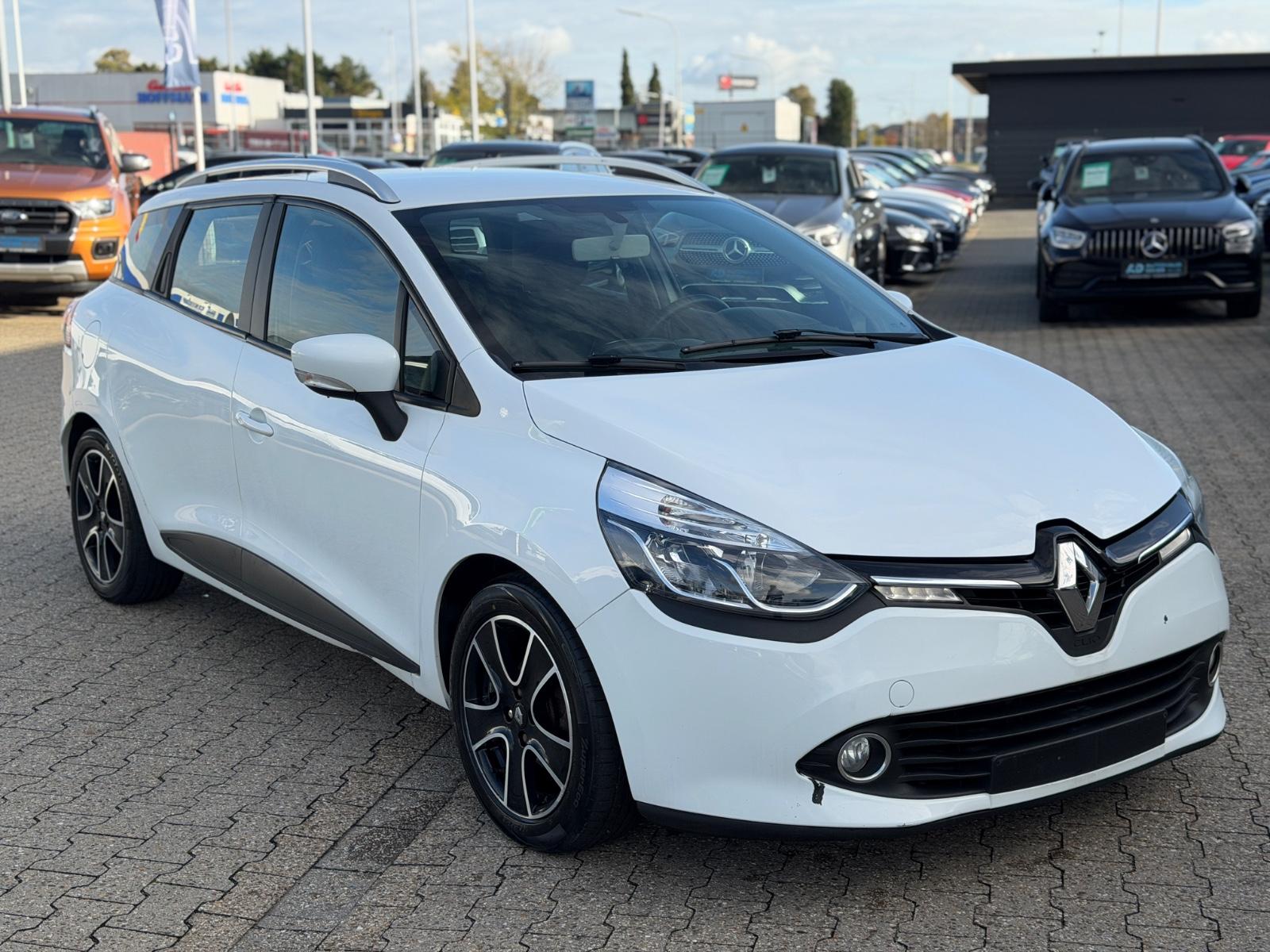 Renault Clio 2013 — rear view