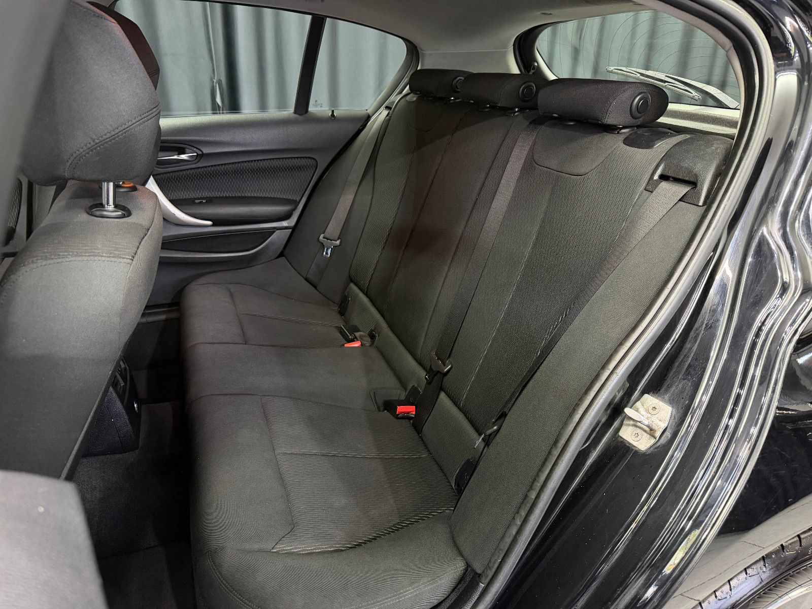Fahrzeugabbildung BMW 120d xDrive Advantage|AUTOMATIK|HIFI|PDC|PANO|NA