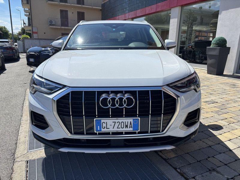 Audi Q3 35 1.5 tfsi mhev Business Advanced s-tro imagem 2
