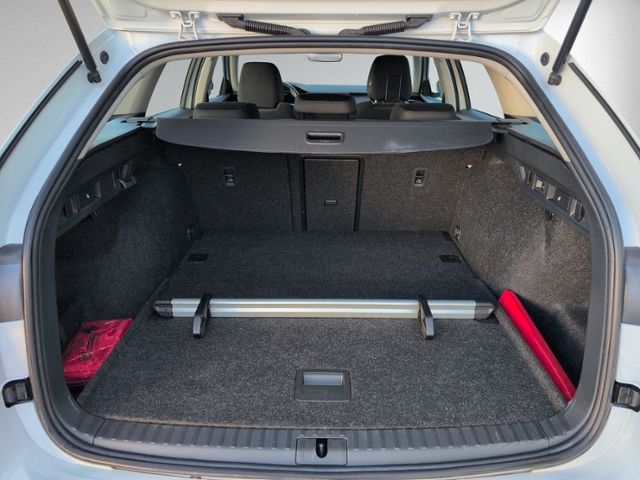 Octavia Combi 2.0 TDI DSG STYLE AHK+HEAD-UP+NAVI