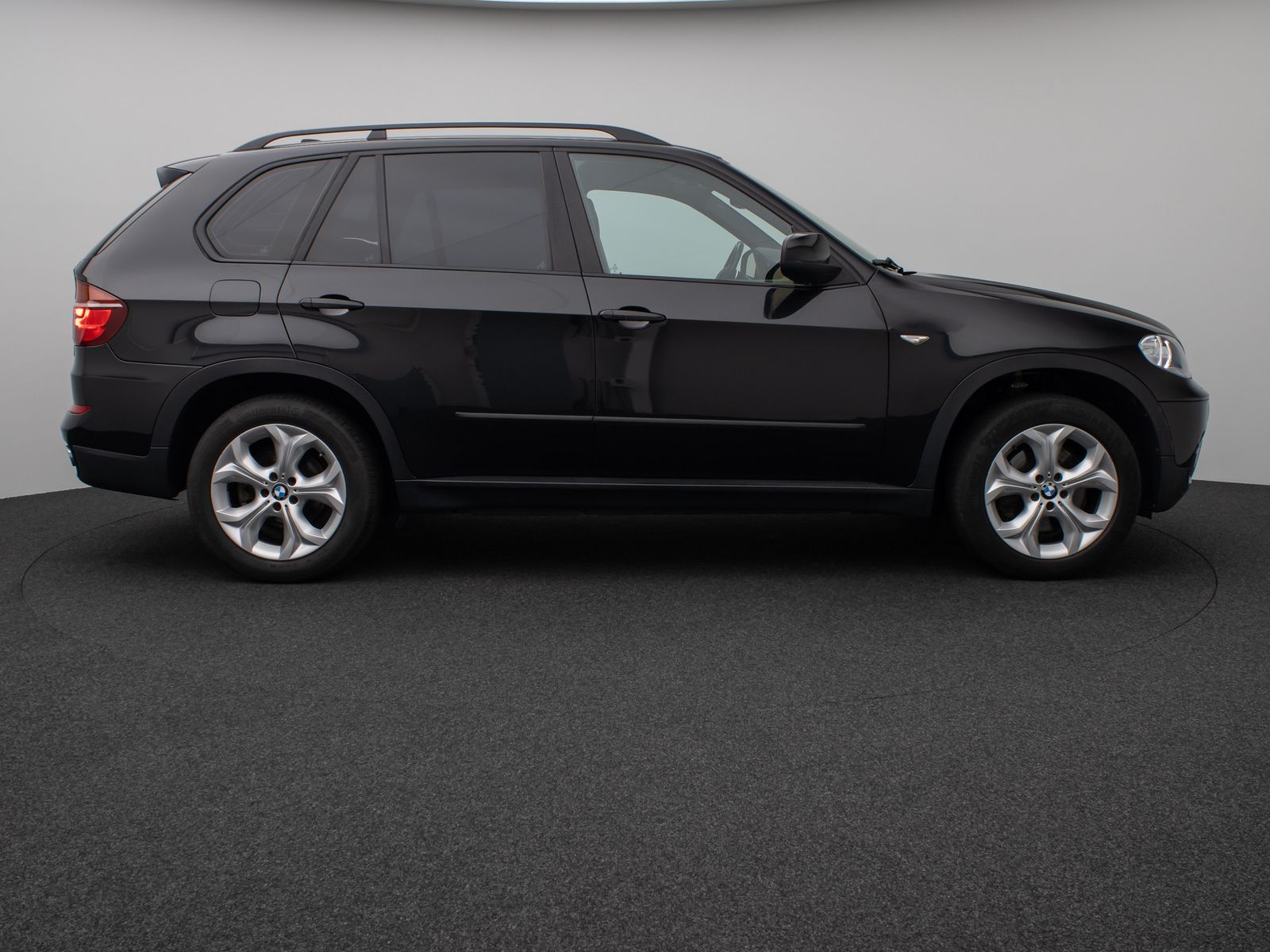 Fahrzeugabbildung BMW X5 xD40d Sport Panorama Kamera HUD HiFi SoftCL