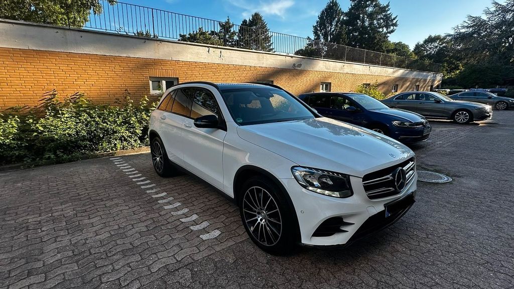 Image of Mercedes-Benz GLC 250