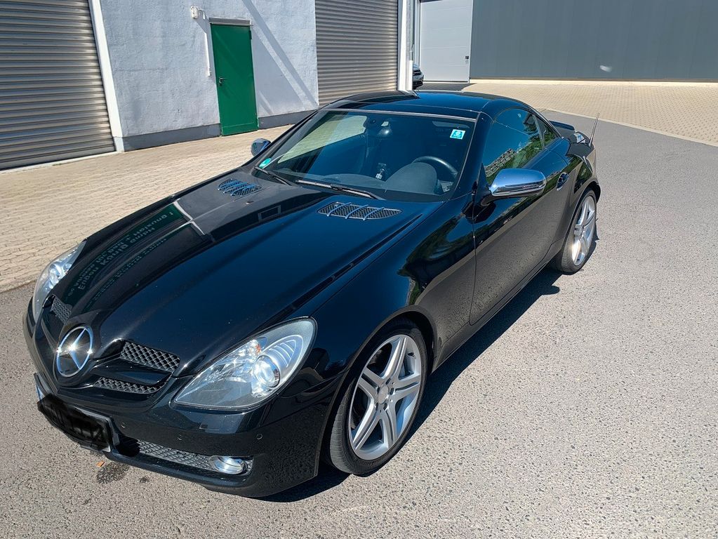 Mercedes-Benz SLK 300