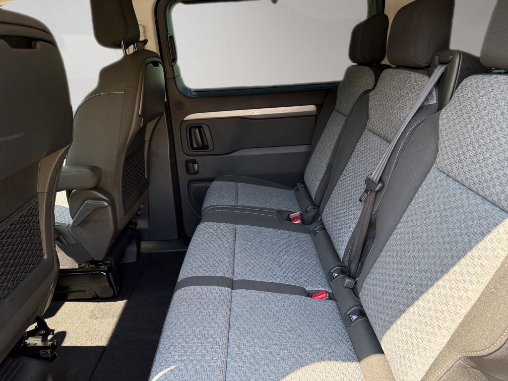Fahrzeugabbildung Citroën Spacetourer M Diesel 180 Autm. Plus
