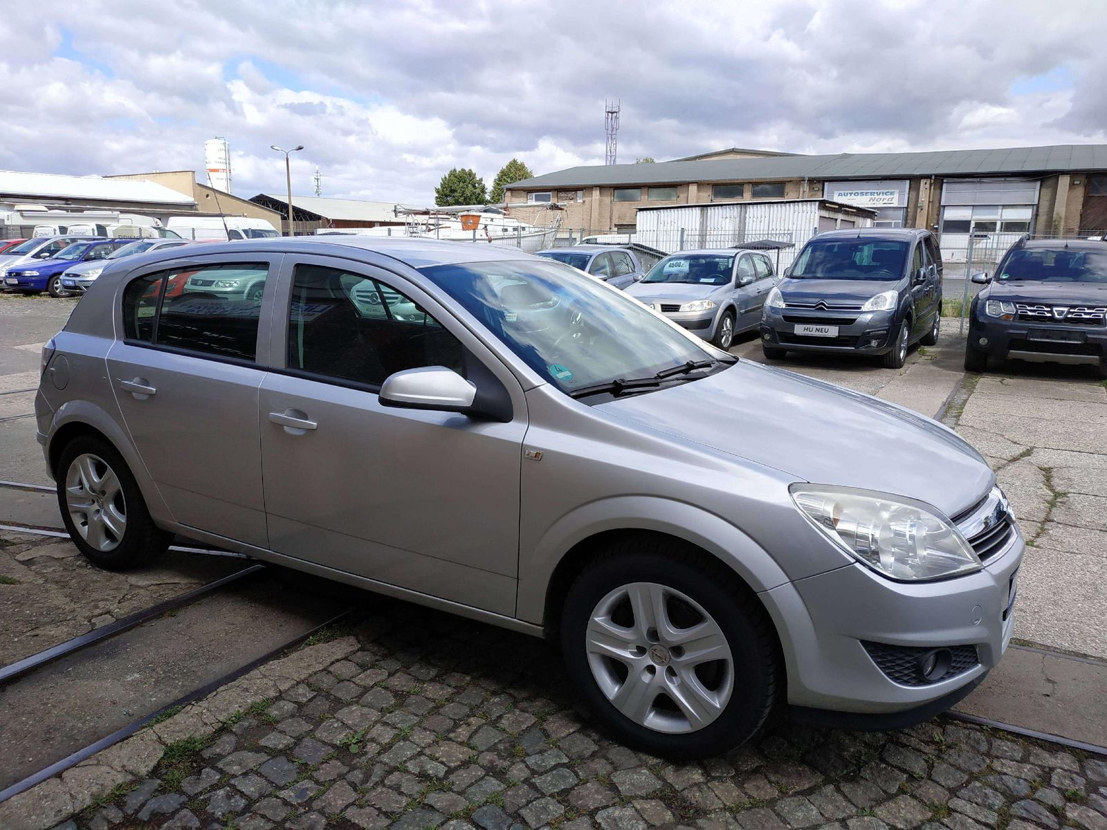 Astra 1.6 Edition/ TÜV NEU/ Allwetterreifen/ PDC – Bild 3