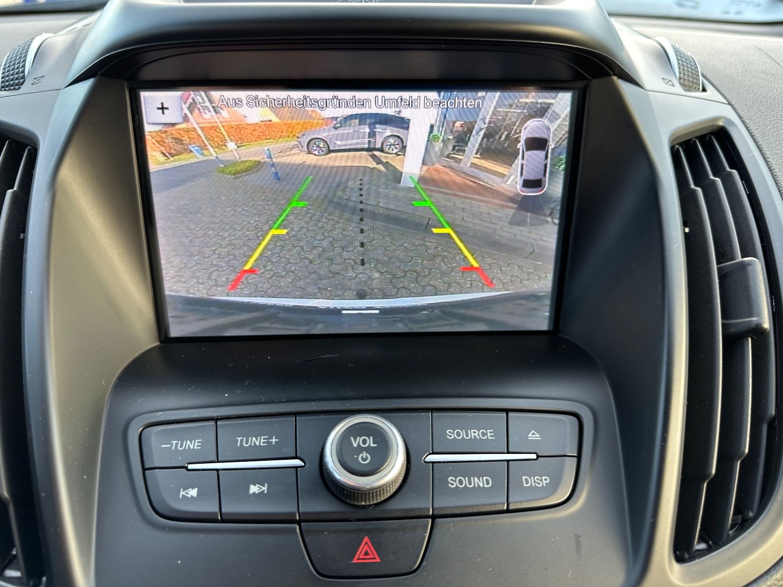 Fahrzeugabbildung Ford Kuga 2.0 TDCi 4x4 ST-Line AHK/Pano/Navi/Sound