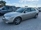 Ford Mondeo 2.5 V6 170/PS Ghia Ausstattung... - Ford Mondeo aus 2004