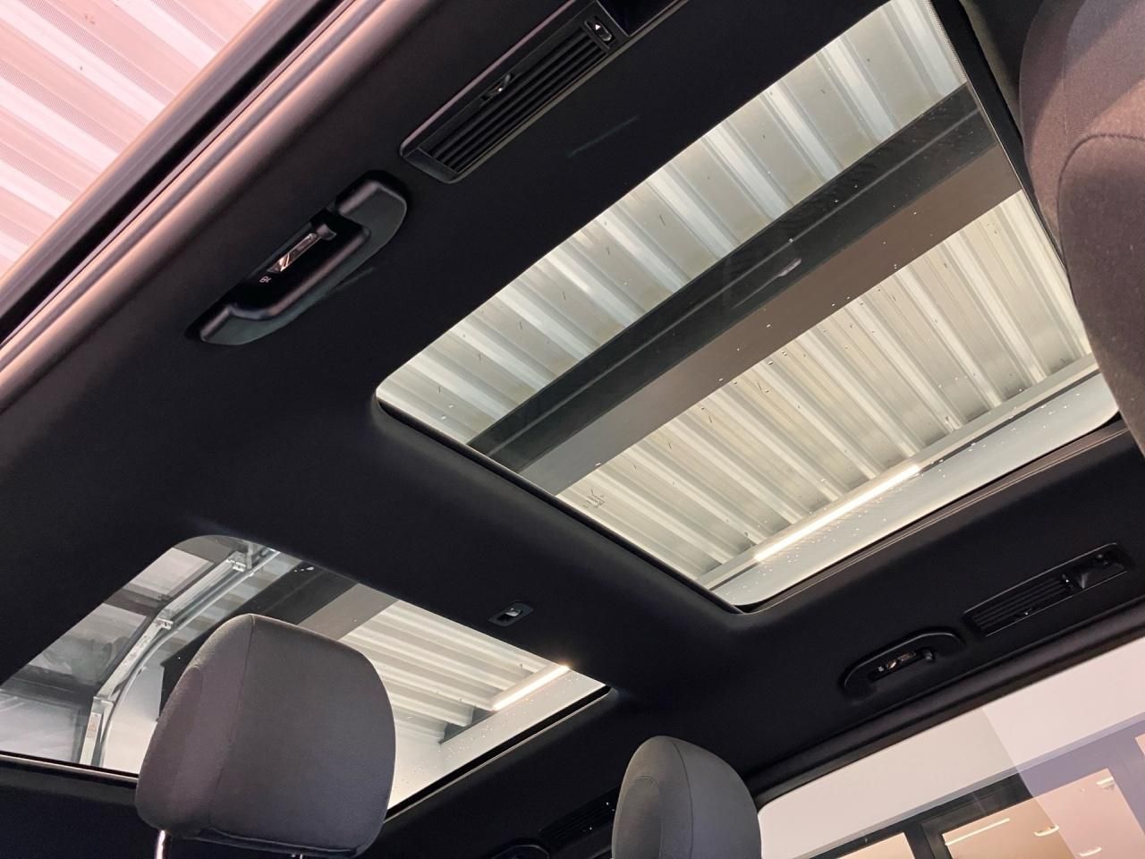 Fahrzeugabbildung Mercedes-Benz V 250 d STY/L 4x4 AHK PanoDach LED EASY-PACK