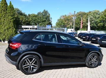 Mercedes GLA 180 - 4