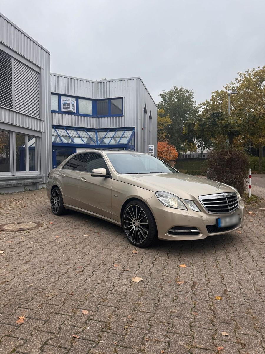 Mercedes-Benz E 200