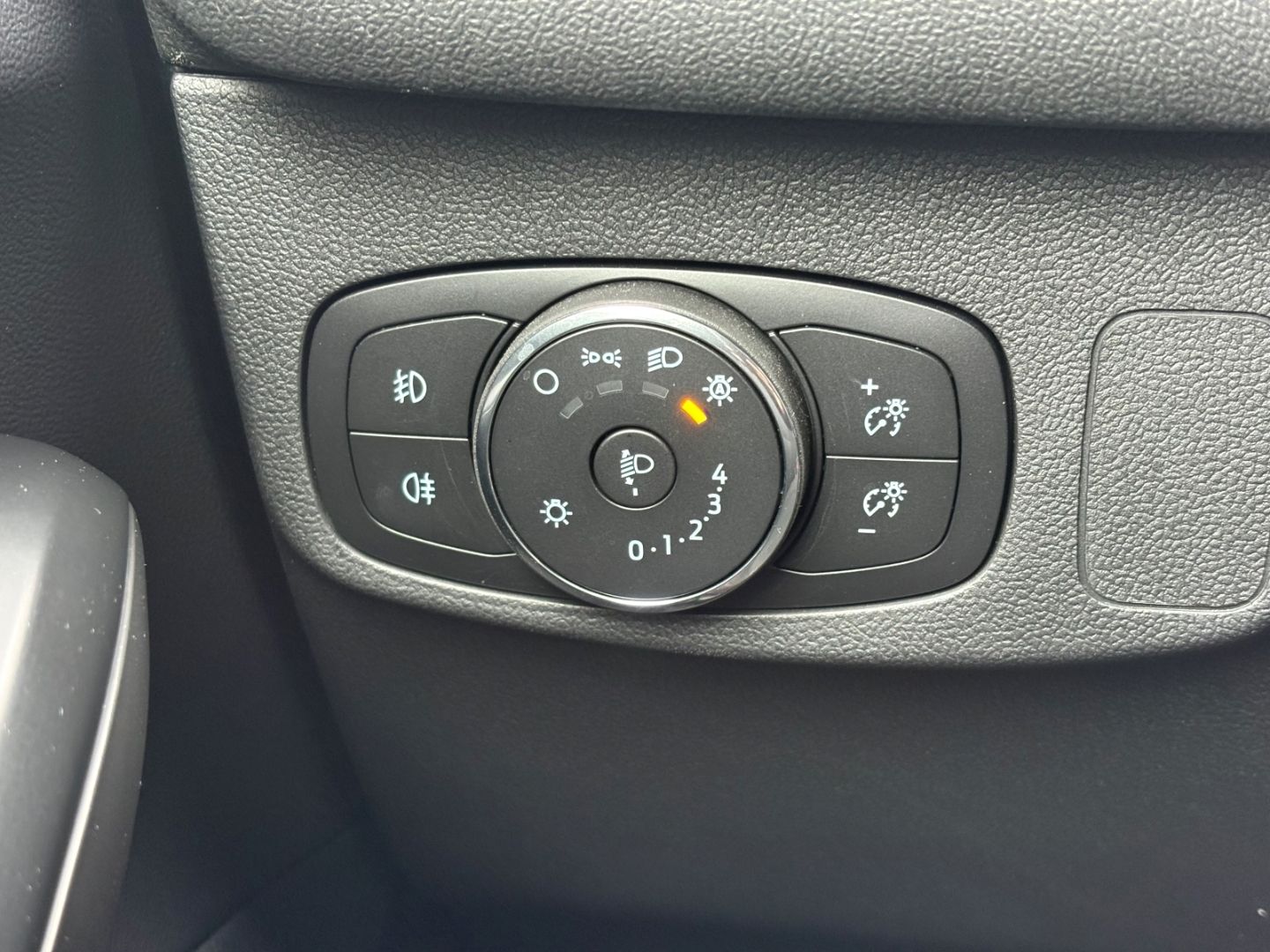 Fahrzeugabbildung Ford Focus Turnier ST-Line SpurhalteASS LED Kamera