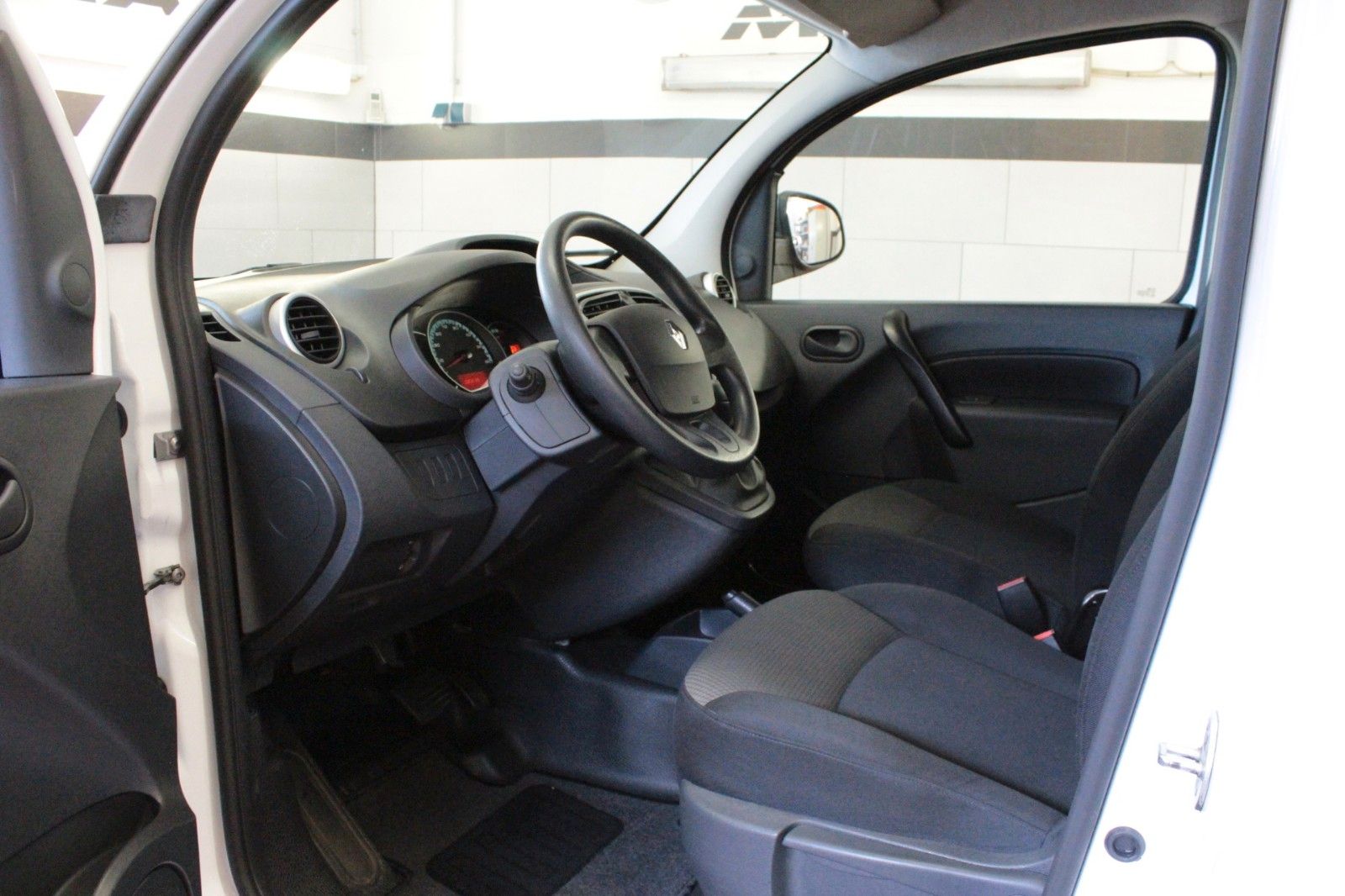 Fahrzeugabbildung Renault Kangoo E-TECH  ZE 33  100 % elektrisch