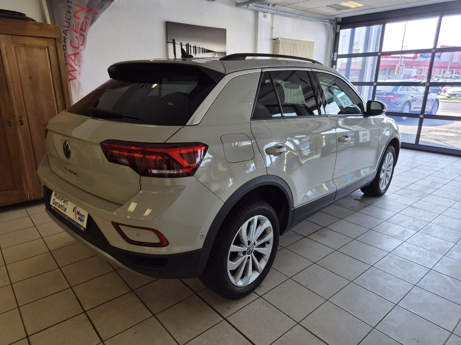 Fahrzeugabbildung Volkswagen T-Roc Life / NAVI / AHK / DIGITAL