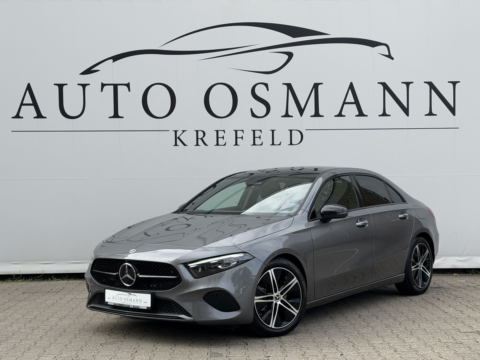 MERCEDES-BENZ A 200 d 8G-DCT Lim. Progressive Advanced / PANO
