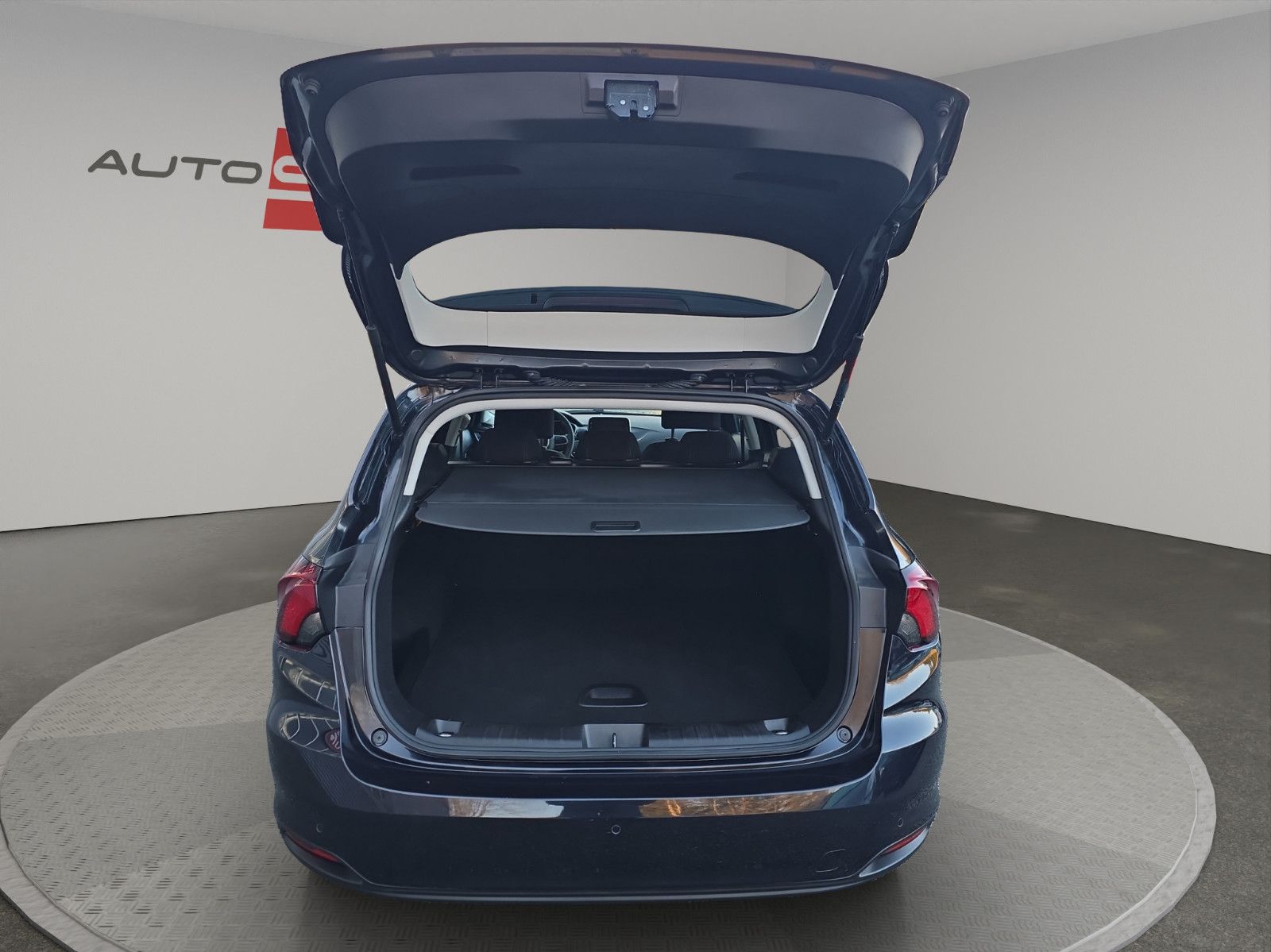 Fahrzeugabbildung Fiat Tipo Lounge Automatik Kamera LED  Navi  PCD