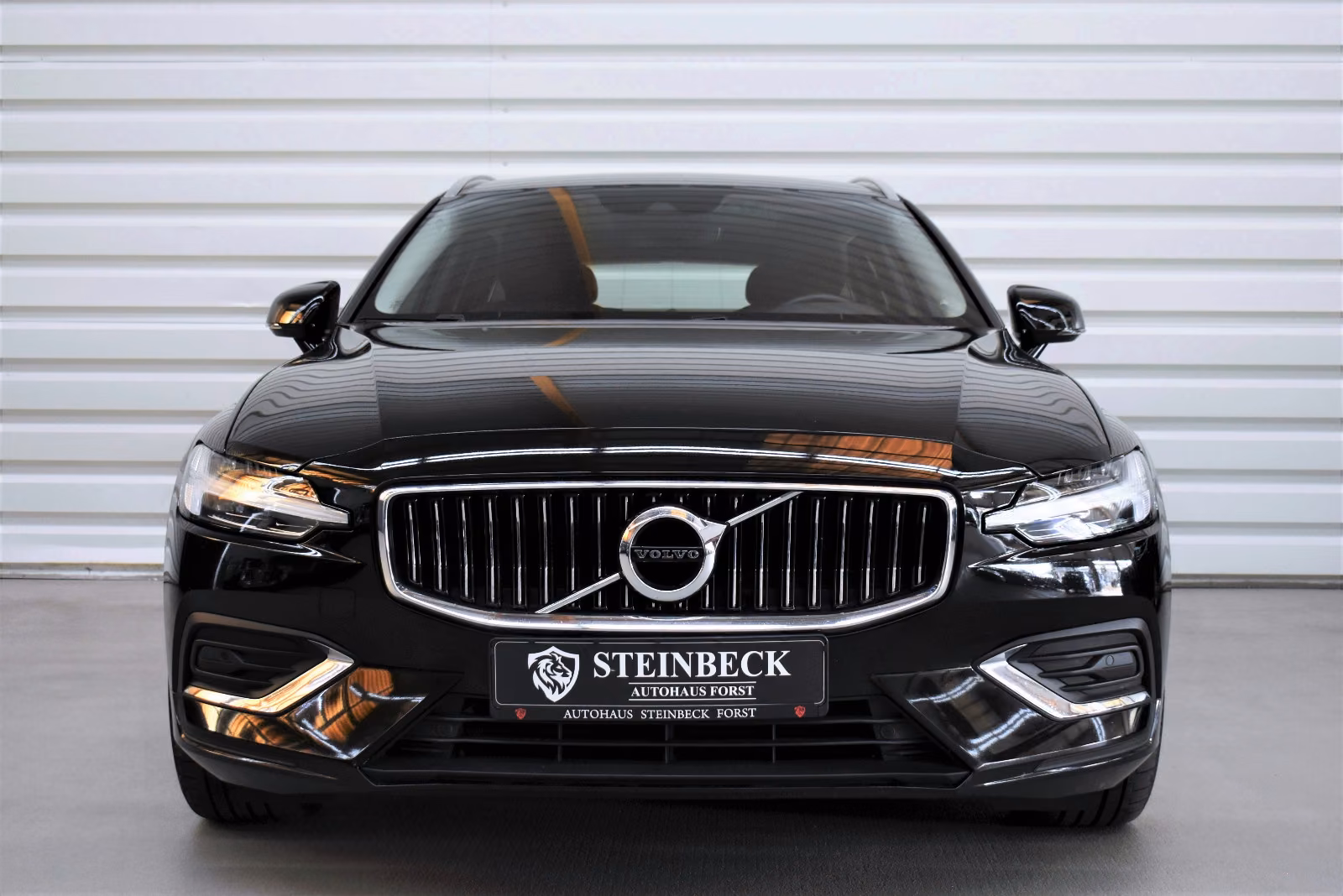 Volvo V60 Kombi Inscription+Kamera+Tempomat+LED+Keyles