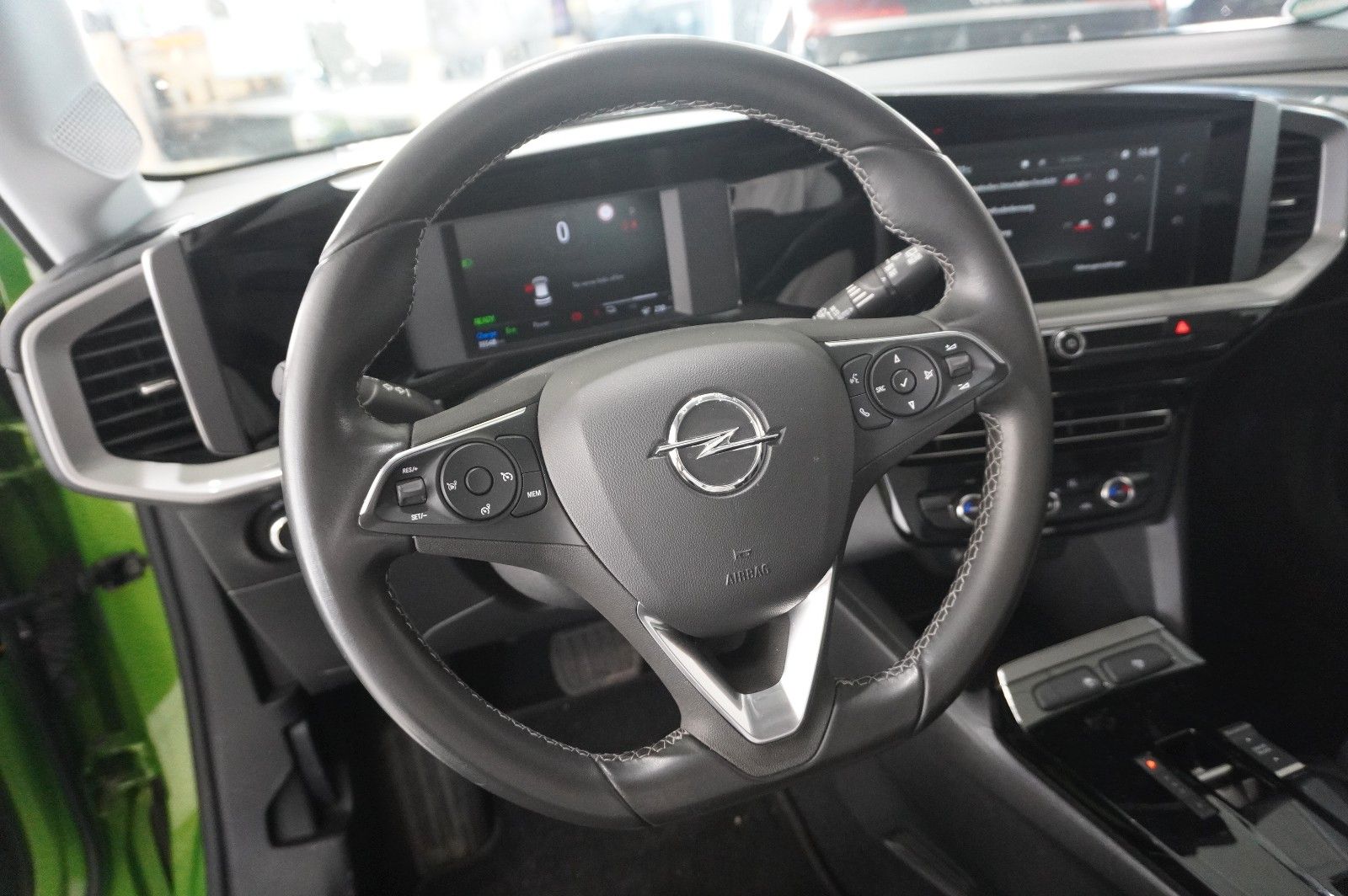 Fahrzeugabbildung Opel Mokka-e ELEGANCE 3-PHASIG NAVI/LED/KAMERA/SPORT