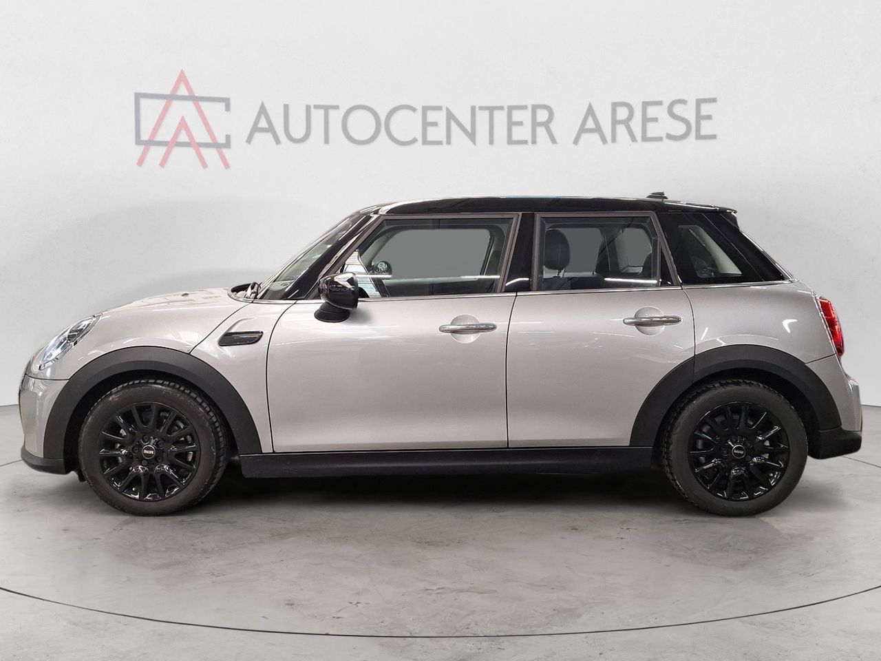 MINI Mini 5 Porte Cooper Classic 1.5 Twin Power Turbo imagem 2
