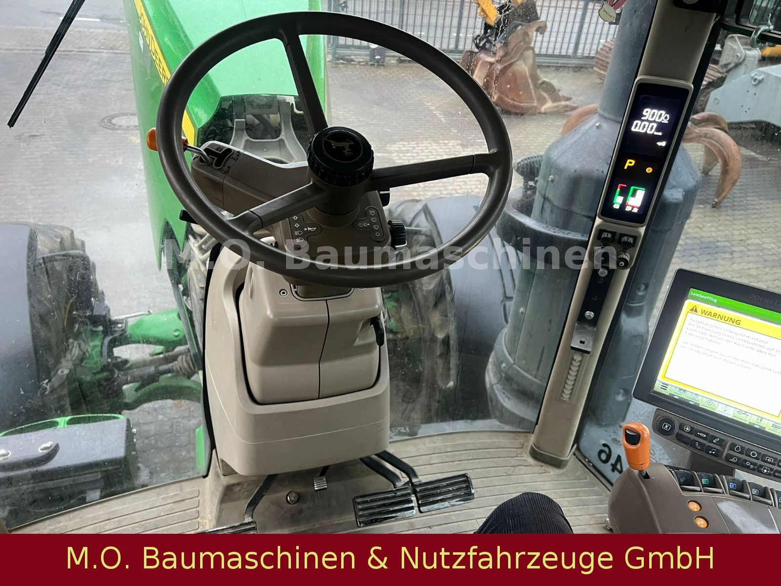 Fahrzeugabbildung John Deere 8370 R