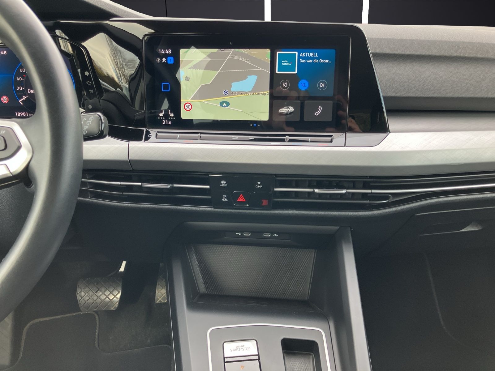 Fahrzeugabbildung Volkswagen Golf VIII Variant Life TDI DSG LED SH PDC Ambien