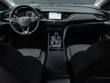 Opel Insignia - 10