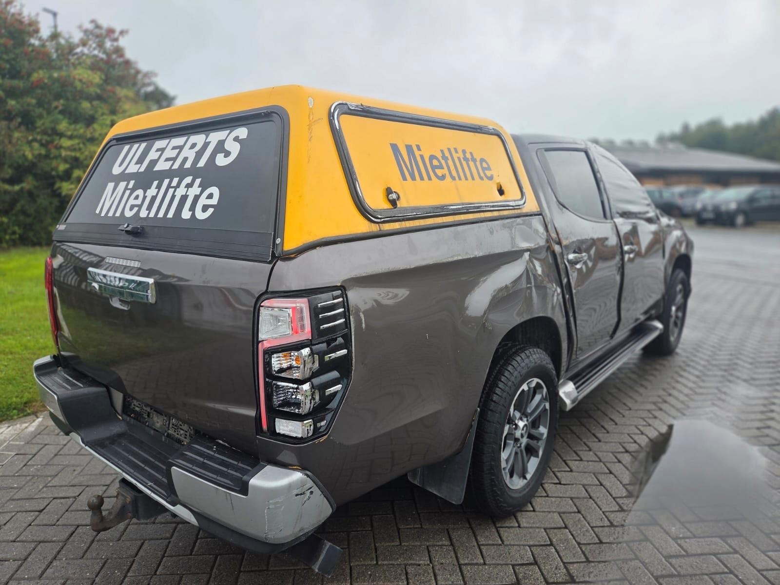 Mitsubishi L200 Select Doppelkabine 4WD Spezial Autom. LED