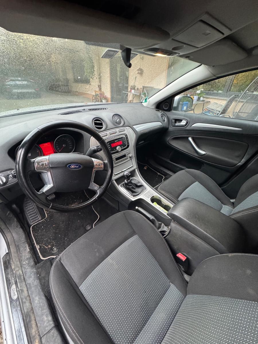 Ford Mondeo 2010 — engine 1.997 cm³, 140 HP (103kW)