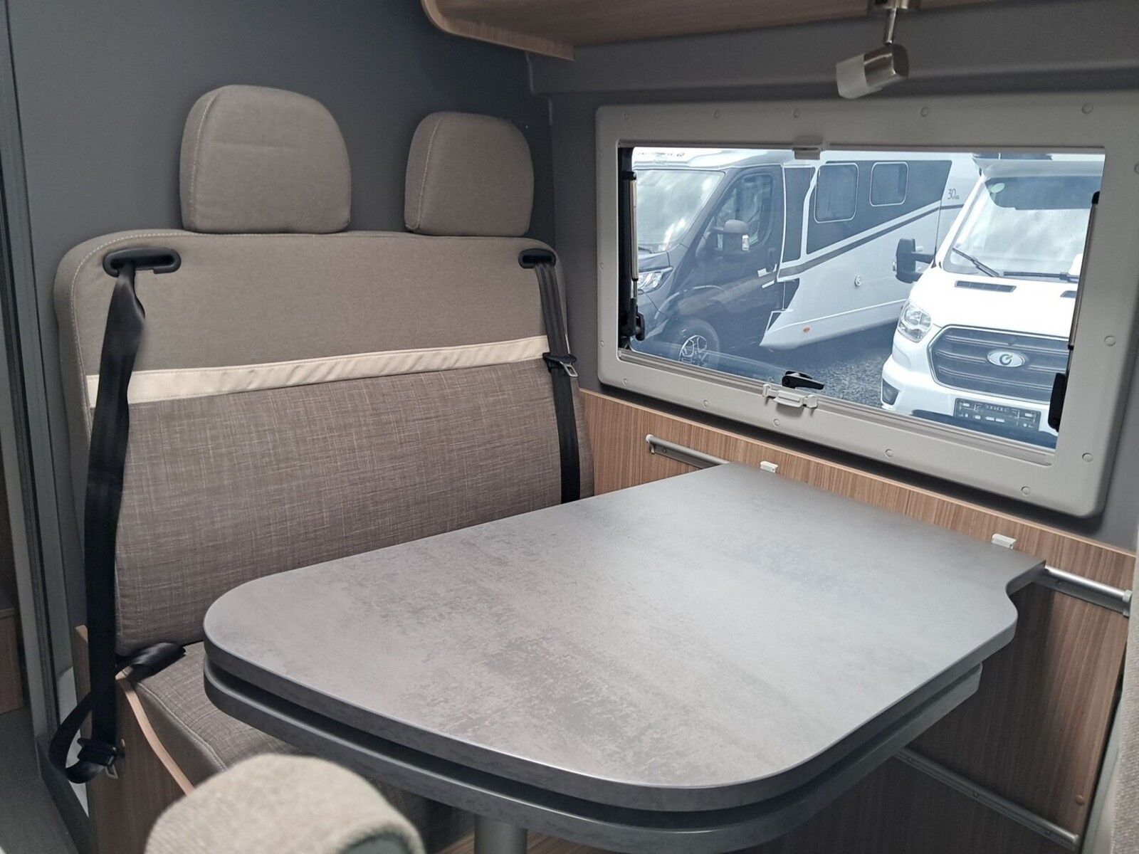 Fahrzeugabbildung Pössl Summit 600 Plus Citroen Markise, Solar, LithiumB