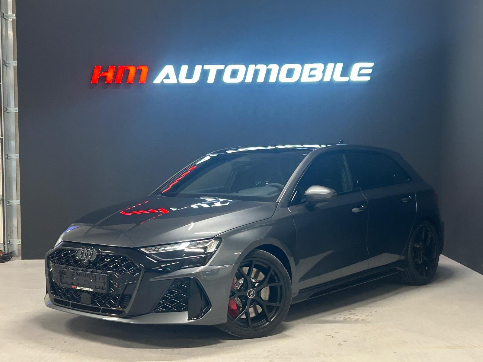 Audi RS3 SB/PANO/RS SEATS/HUD/SONOS/360°