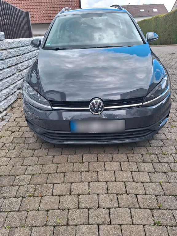 Image of Volkswagen Golf
