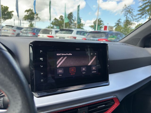 Arona 1.0TSI DSG FR AHK