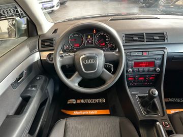 Audi A4 Lim. *TEMPOMAT*KLIMAAUTOMATIK*SitzHZ*