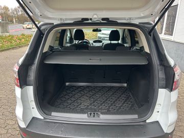 Ford Kuga - 8