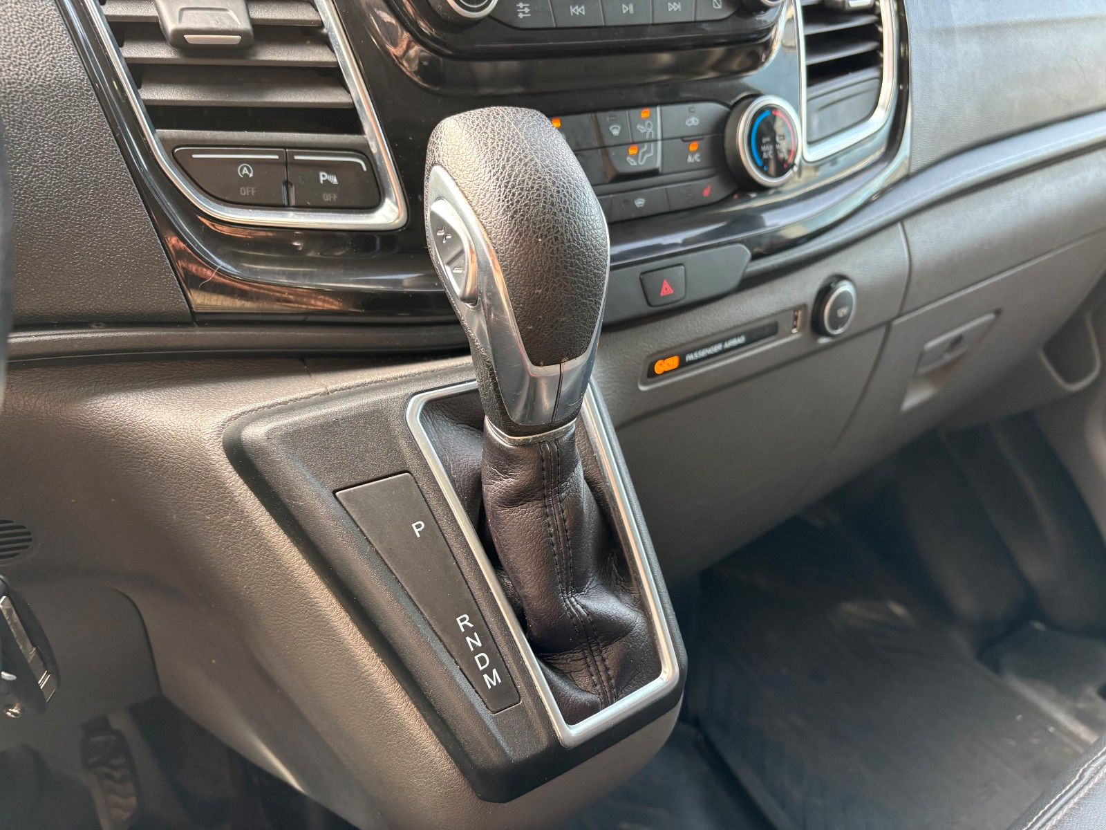 Fahrzeugabbildung Ford Transit Custom Kasten 290 L1 Sport*LED*Standheiz