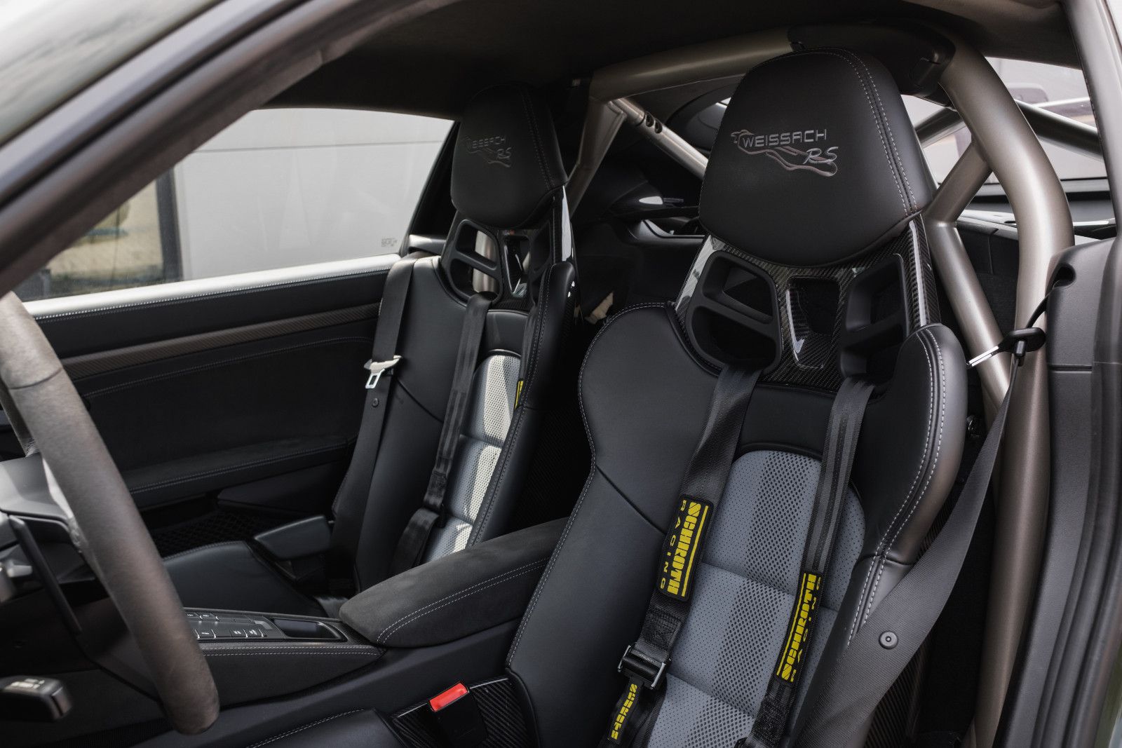 Fahrzeugabbildung Porsche 718 GT4 RS-Weissach-PTS-Lift-LED-Steuer-Folie