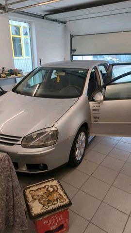 Volkswagen VW Golf V  2.0 TDI von der Firma Rieger Tu...