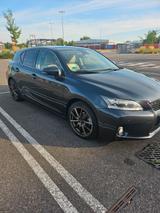 Lexus CT 200h 200h Luxury Line Luxury Line - Lexus CT 200h mit Benzin-Antrieb: Automatik