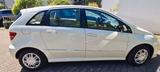 Mercedes-Benz B 180 BlueEFFICIENCY - - gebrauchte Mercedes-Benz B 180 aus dem Jahr 2009