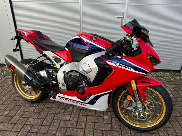 Honda Fireblade CBR 1000 RR SP1 SC77 Extras f. 3000€