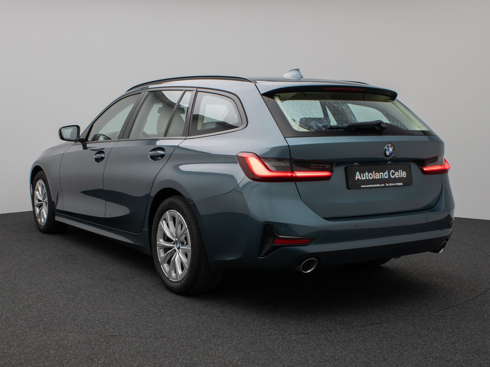 Fahrzeugabbildung BMW 320d xD CockPit+ Lenkrhzg Lordos Stndhz PDC AHK