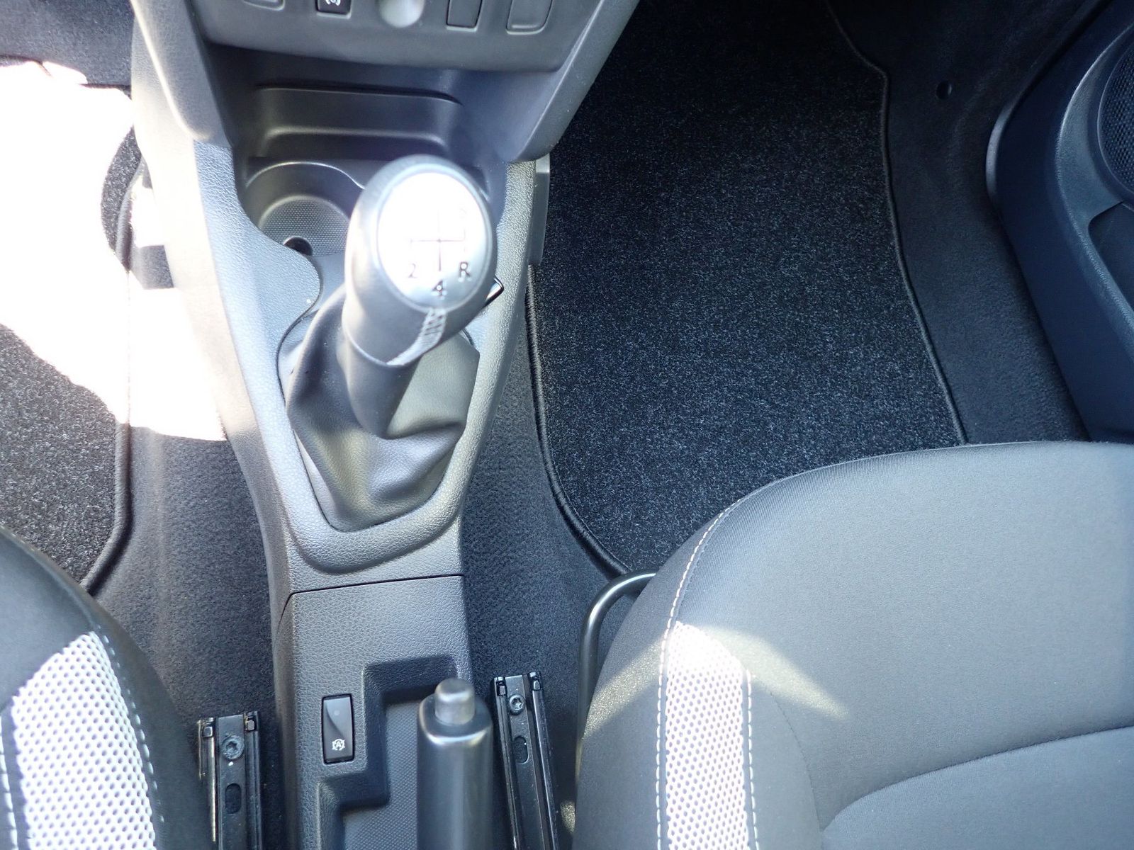 Fahrzeugabbildung Dacia Sandero STEPWAY TCe 90 PRESTIGE