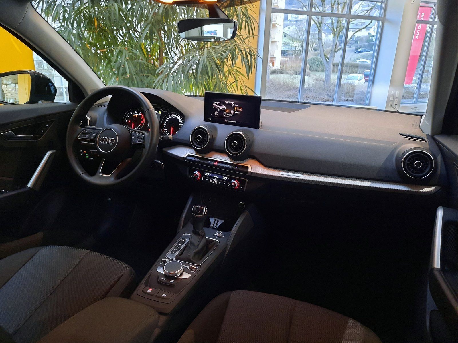 Fahrzeugabbildung Audi Q2 35 TFSI advanced S-Tronic *Cam*LED*AppC.*