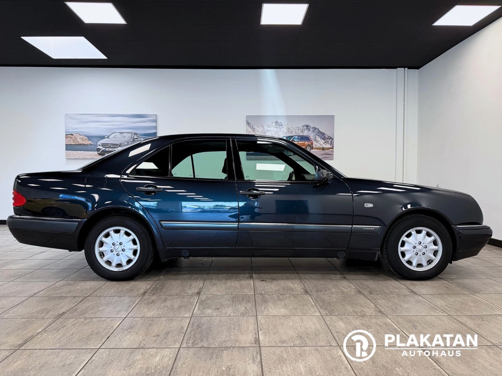 Fahrzeugabbildung Mercedes-Benz E 240 Xenon Automatik Klima V6 MB-Service