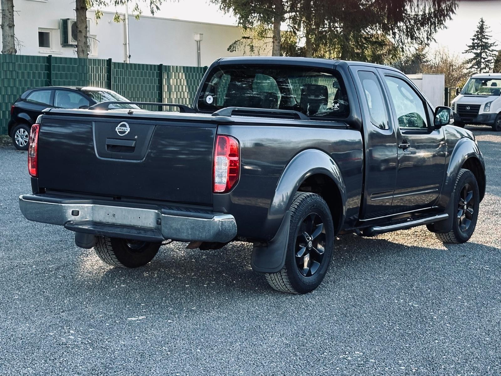 Nissan Navara King Cab 190CH | 4x4 | GPS | Caméra | Attelage