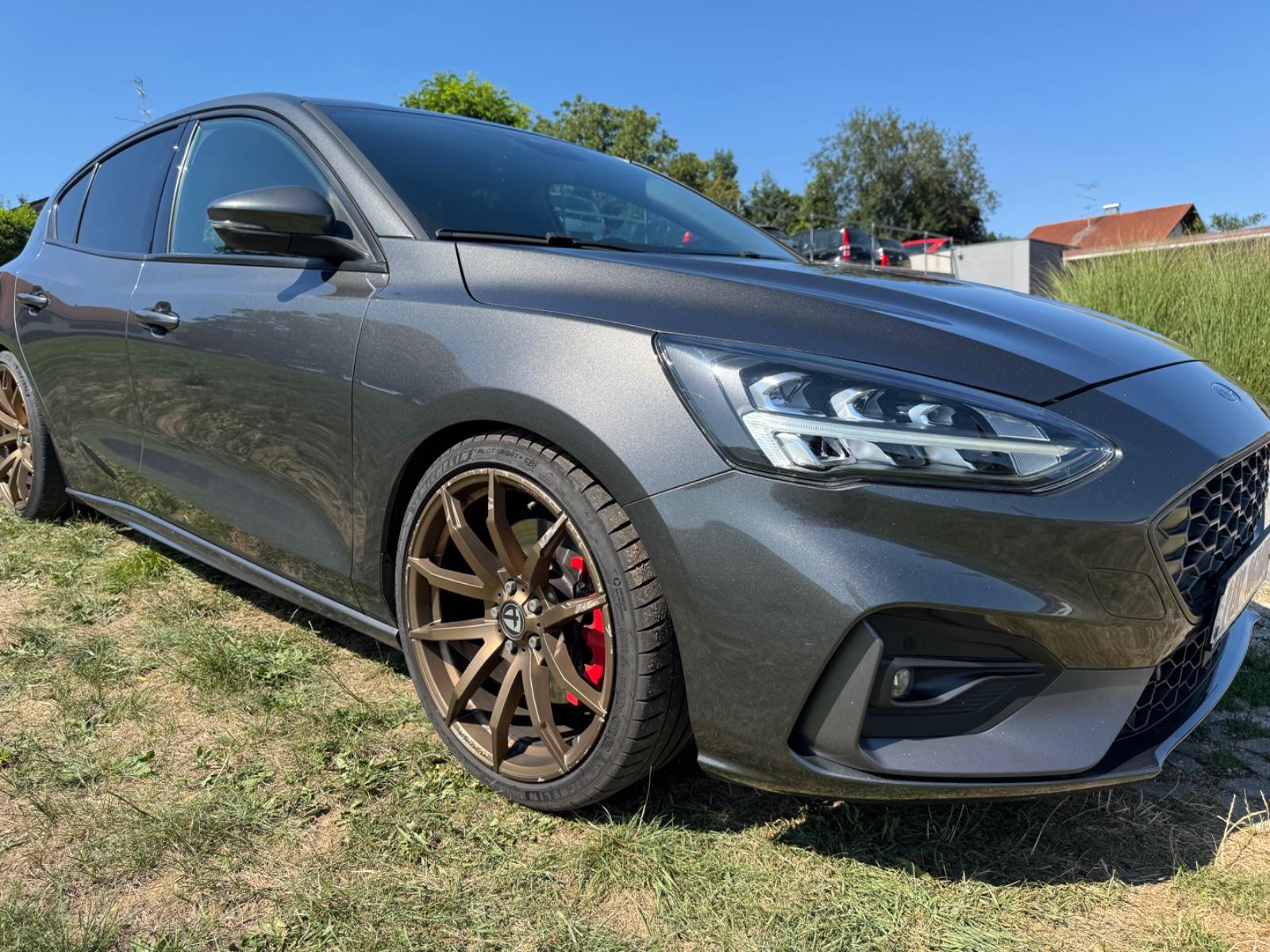 Ford Focus Limited ST 280ch - Recaro - 2ème main - B&O - Navi - Carplay