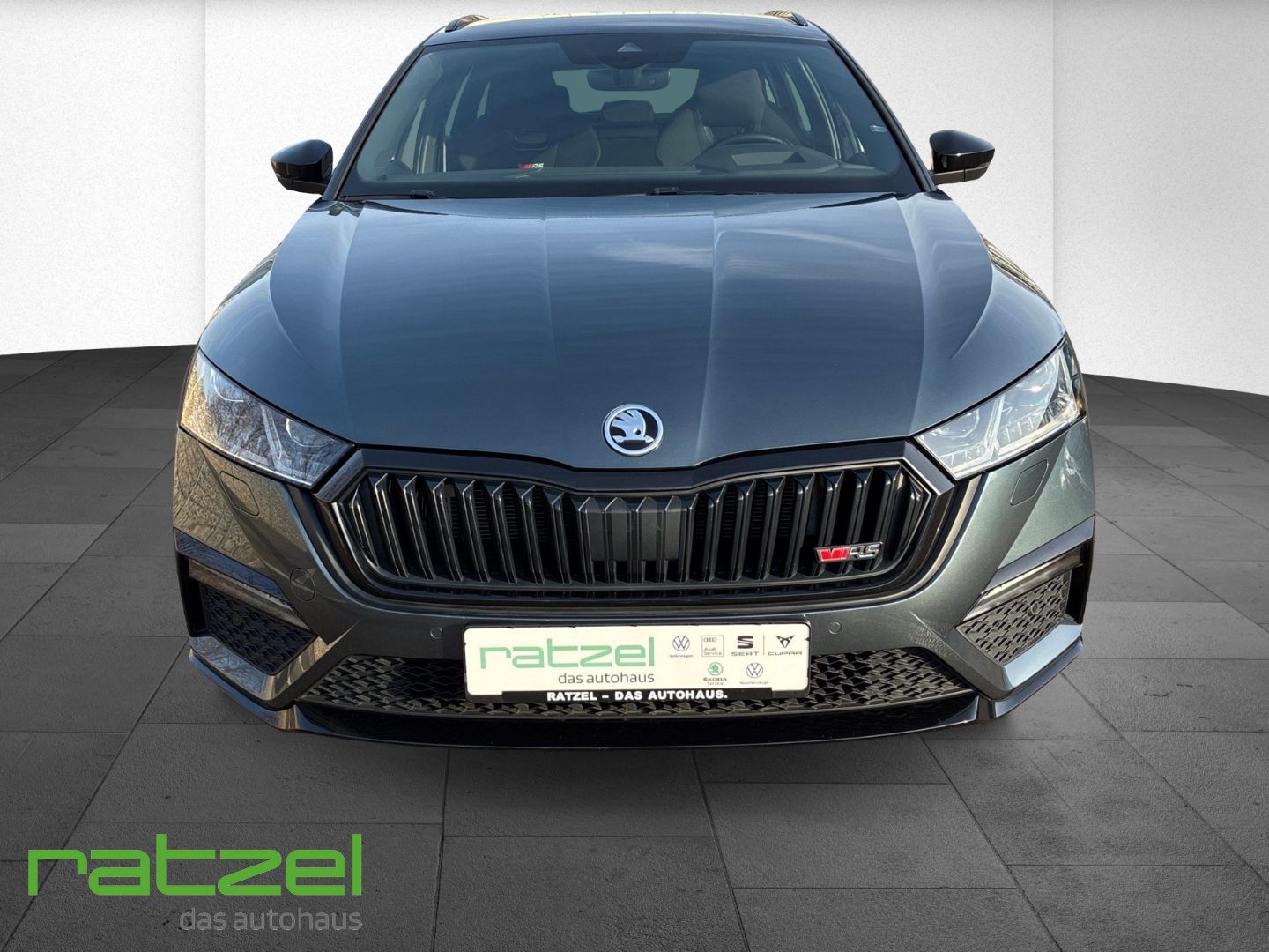 Fahrzeugabbildung SKODA Octavia 4x4 Combi RS TDI 2.0 HUD Navi Digitales