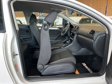 Volkswagen Golf VI Trendline *DSG*